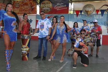 Imagem ilustrativa da imagem Encontro de gigantes do Carnaval nesta sexta-feira