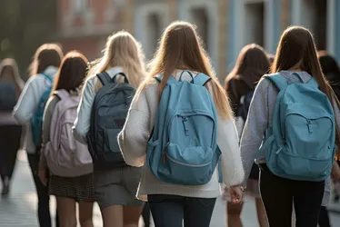 
          Imagem ilustrativa da imagem Este domingo é dia de missa com Bênção das Mochilas!
          