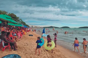 Imagem ilustrativa da imagem Faixa de areia da praia de Piúma vai ficar maior