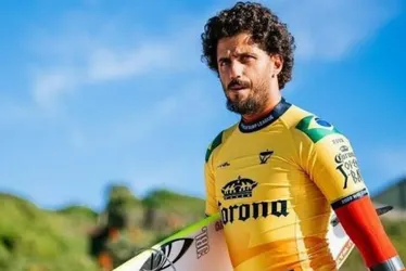 Imagem ilustrativa da imagem Filipe Toledo abandona Circuito Mundial de Surfe para cuidar saúde mental