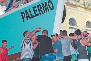 
          Imagem ilustrativa da imagem Fincada do Mastro de São Benedito na Serra-Sede
          