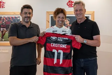 Imagem ilustrativa da imagem Flamengo brinca com Gabigol e anuncia a contratação da atacante Cristiane
