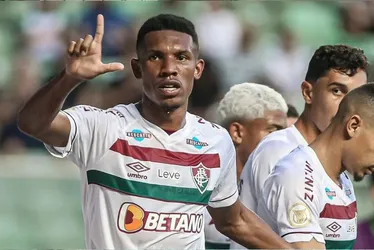 Imagem ilustrativa da imagem Fluminense anuncia a contratação em definitivo e atacante Lelê assina até 2028