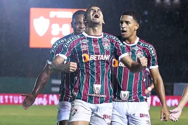 Imagem ilustrativa da imagem Fluminense bate Nova Iguaçu e assume a liderança do Carioca