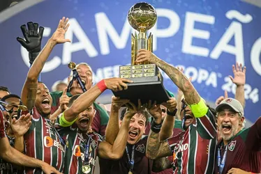 Imagem ilustrativa da imagem Fluminense é campeão da Recopa com Arias herói e exorciza fantasma LDU