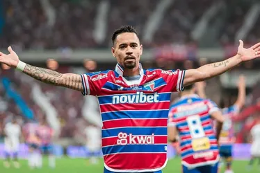 Imagem ilustrativa da imagem Fortaleza anuncia compra de Yago Pikachu e ídolo da torcida assina até 2025