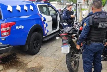 Imagem ilustrativa da imagem Homem é detido usando moto clonada para recolher dizimo de igreja em Vitória