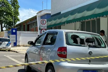 Imagem ilustrativa da imagem Homem é morto a tiros dentro de carro em Cariacica