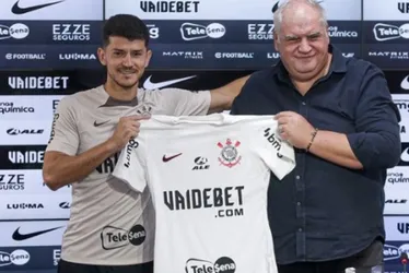 Imagem ilustrativa da imagem Hugo se diz honrado por ocupar lugar que já foi de lendas do Corinthians