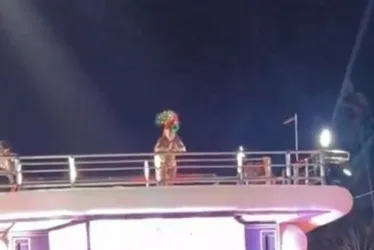 Imagem ilustrativa da imagem Ivete Sangalo chora após explosão em trio: "Será que hoje não é a nossa despedida?"