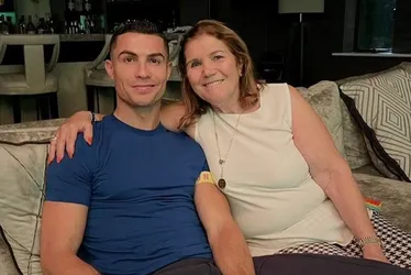 Imagem ilustrativa da imagem Mãe de Cristiano Ronaldo revela torcida para clube do Brasil