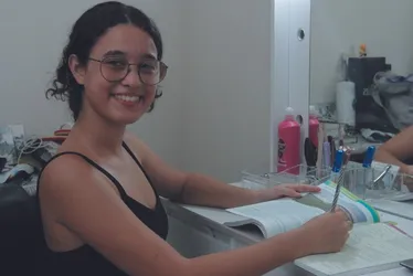 Imagem ilustrativa da imagem Mais de 7 mil vão estudar com bolsa em faculdades