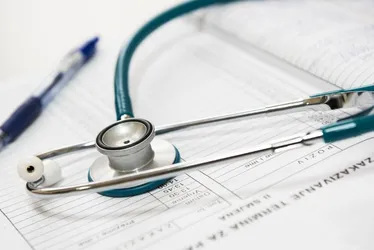 Imagem ilustrativa da imagem Médicos decretam paralisação de atendimentos e exames nesta terça-feira