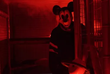 Imagem ilustrativa da imagem Mickey Mouse será assassino em filme de terror após obra cair em domínio público