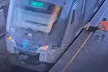 Imagem ilustrativa da imagem Milagre à beira dos trilhos: idoso recebe alta após acidente no metrô do Recife