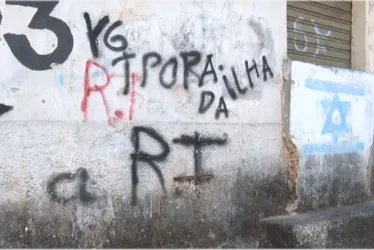 Imagem ilustrativa da imagem Mulher é morta a tiros com o filho no colo em Vila Velha