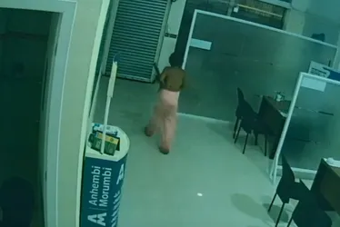 Imagem ilustrativa da imagem Mulher é presa após cometer mais de 20 furtos em Vila Velha