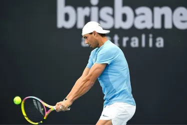 Imagem ilustrativa da imagem Nadal volta às quadras quase um ano depois com derrota nas duplas em Brisbane