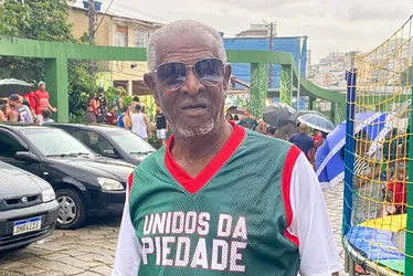Imagem ilustrativa da imagem 'Não tem como não sentir falta', diz velha-guarda sobre Papo Furado na Piedade