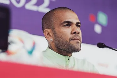 Imagem ilustrativa da imagem Nova versão de Daniel Alves pode ser estratégia para reduzir pena pela metade
