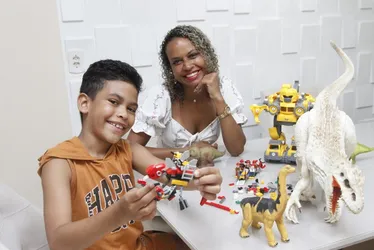 Imagem ilustrativa da imagem Pais dizem que está mais difícil criar filhos, diz pesquisa