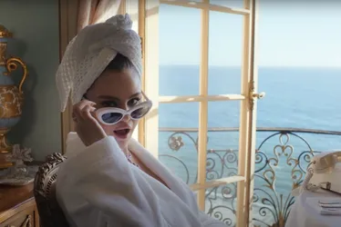 Imagem ilustrativa da imagem Playlist da Semana: Selena Gomez celebra o amor no novo single “Love On”
