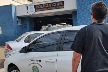 Imagem ilustrativa da imagem Profissional de educação física é flagrado atuando com carteira falsa em academia