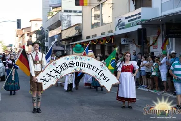 Imagem ilustrativa da imagem Quatro dias de festa nas montanhas