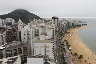 Imagem ilustrativa da imagem Rapaz morre afogado na Praia da Costa