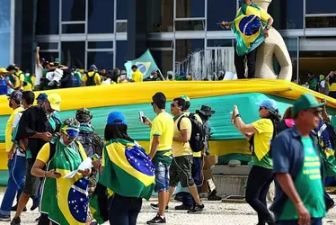 Imagem ilustrativa da imagem STF condena mais 29 réus pelos ataques do 8 de janeiro