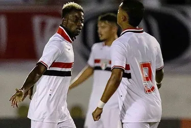 Imagem ilustrativa da imagem São Paulo cede empate ao Ceará, mas avança à 3ª fase da Copinha nos pênaltis