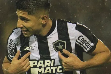 Imagem ilustrativa da imagem Savarino brilha, Botafogo derrota Volta Redonda e dorme no G-4 do Carioca