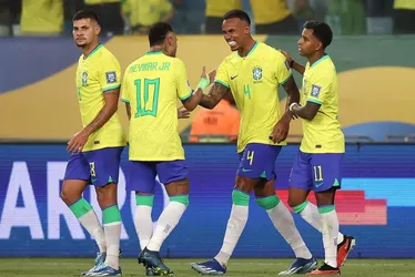 Imagem ilustrativa da imagem Seleção se perde à espera de Ancelotti e vive indefinição por crise na CBF