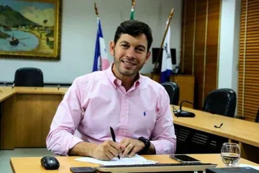 Imagem ilustrativa da imagem Servidores de Vila Velha vão receber abono de R$ 1.000