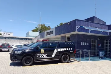 Imagem ilustrativa da imagem Suspeito de homicídio invade casa de vizinha e acaba preso em Vila Velha