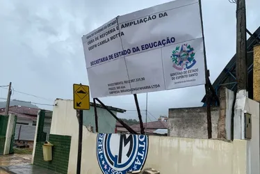 Imagem ilustrativa da imagem Temporal alaga ruas e destelha casas na Região Serrana do ES