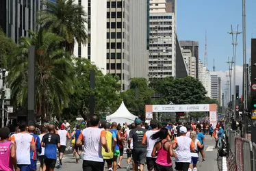 Imagem ilustrativa da imagem Tradicional corrida de São Silvestre reúne 35 mil atletas em SP