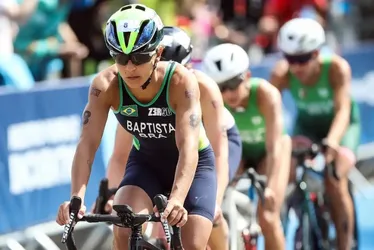 Imagem ilustrativa da imagem Triatleta Luisa Baptista tem 'melhora geral a cada dia', informa Hospital