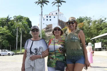 Imagem ilustrativa da imagem Turistas contam suas histórias de fé no Convento