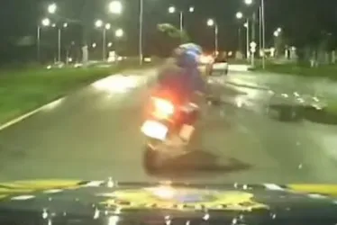Imagem ilustrativa da imagem VÍDEO | Suspeito em moto furtada sofre acidente ao tentar fugir da PRF na BR-101