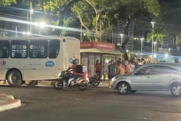 Imagem ilustrativa da imagem Venezuelano morre em acidente entre moto e ônibus em Vila Velha