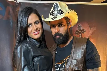 Imagem ilustrativa da imagem Viúva de João Carreiro encontra bilhetes de amor em pertences do sertanejo