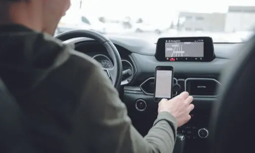 
          Imagem ilustrativa da imagem 4 motoristas de aplicativo são assaltados todo dia no ES
          