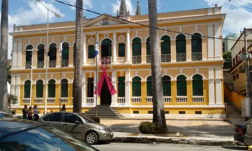 
          Imagem ilustrativa da imagem 511 vagas em concursos com salário de R$ 11 mil em prefeituras
          