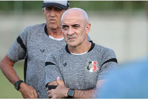 
          Imagem ilustrativa da imagem "A gente fica triste pelo resultado. Decepcionado, não", diz Schulle sobre derrota
          