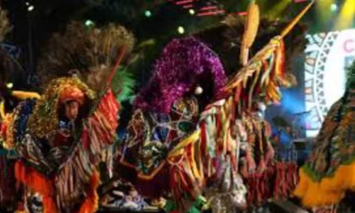 
          Imagem ilustrativa da imagem A poesia do maracatu de baque solto chega à Praia de Ponta de Pedras, em Goiana
          