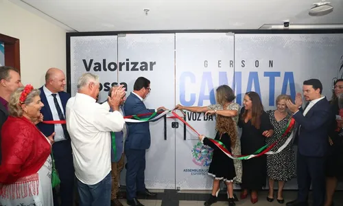 
          Imagem ilustrativa da imagem Aberta exposição sobre imigração italiana que homenageia Gerson Camata
          