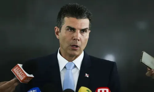 
          Imagem ilustrativa da imagem Abrem-se as cortinas
          