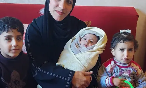 
          Imagem ilustrativa da imagem Após dar à luz, brasileira é autorizada a deixar a Faixa de Gaza
          