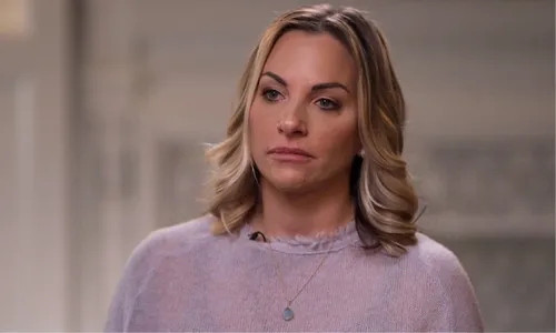 
          Imagem ilustrativa da imagem Após teste de DNA, mulher descobre que tem 21 irmãos e namorou um deles
          